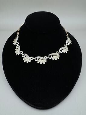Vintage Sarah Coventry "Evening Sands" Goldtone Rhinestone Necklace